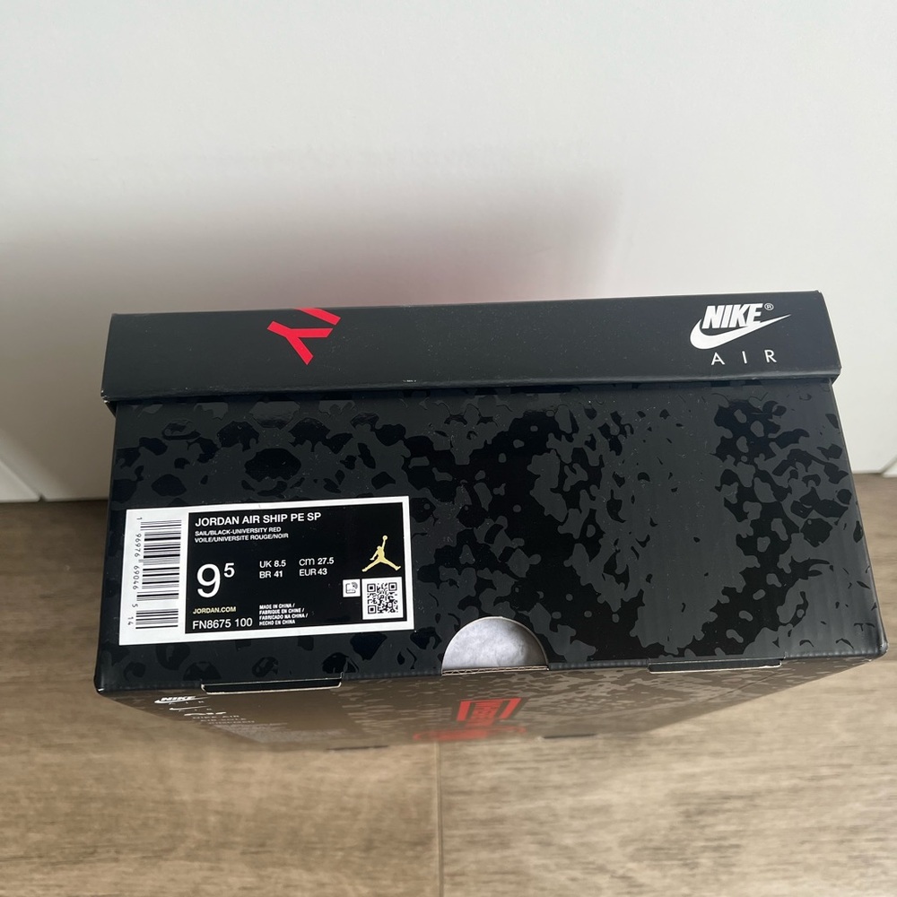 Jordan Air Ship PE SP Awake NY - Picture 7 of 8